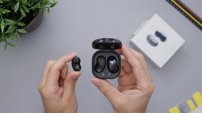 The Eco-Friendly Revolution: Sustainable Tech Gadgets for a Greener Future